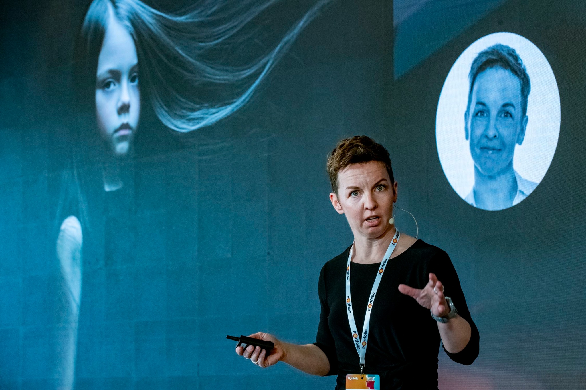 Dorka Nagy-Józsa presenting at Portfolio conference